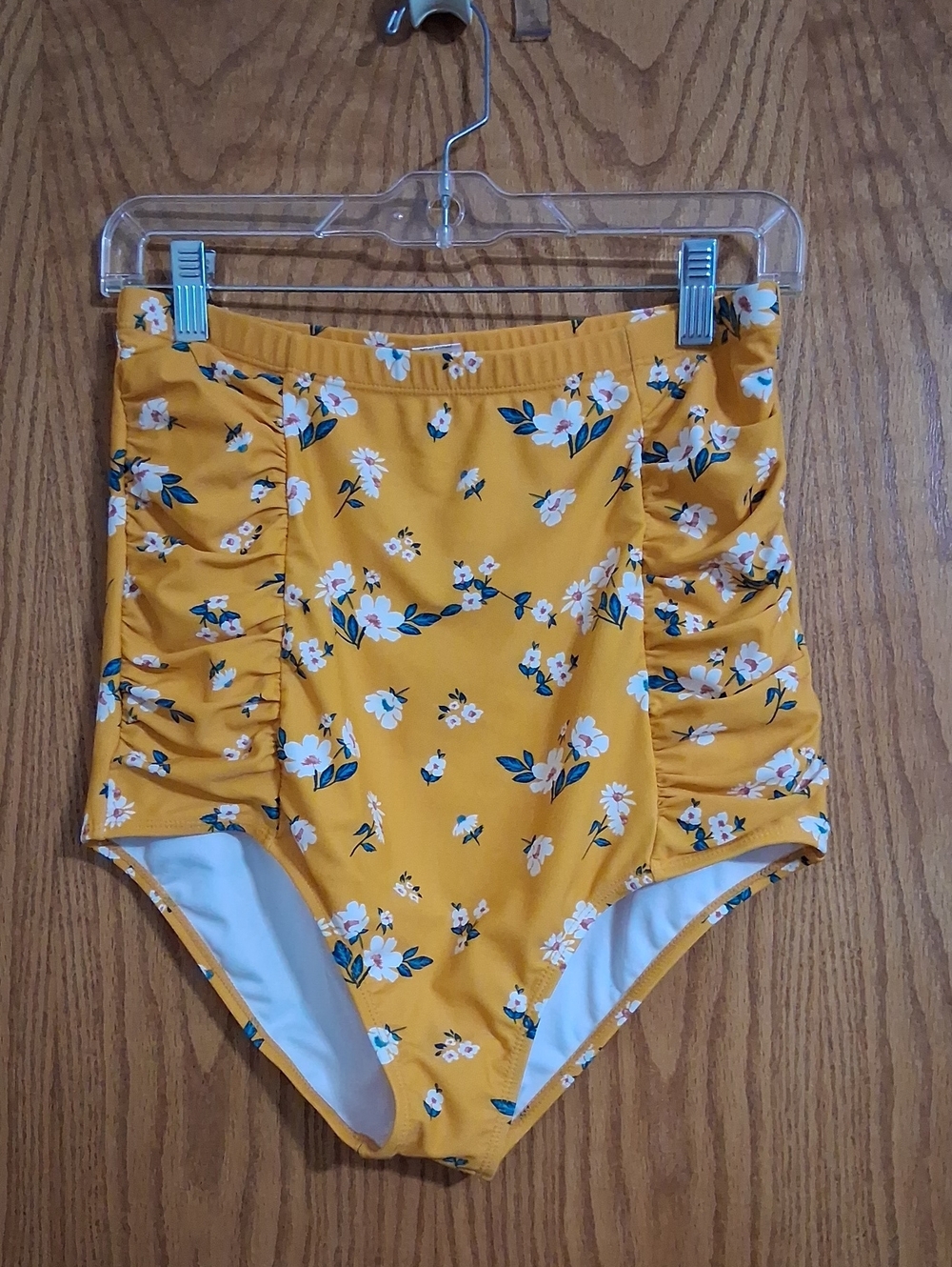 Coral Reef ruched swim bottom, size 12/14
